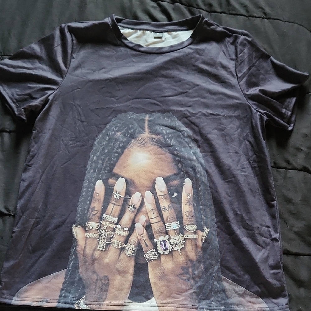 Graphic Black Photo-Print Tee with Braided Portrait